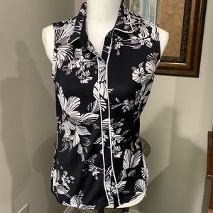 Women’s Golf Style Sleeveless Tee